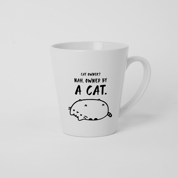 Skodelica Cat owner nah owned by a cat