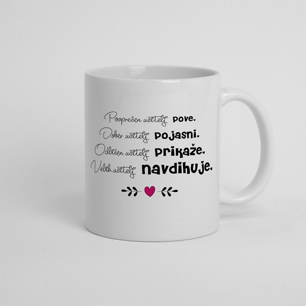 Skodelica Povprečen učitelj pove